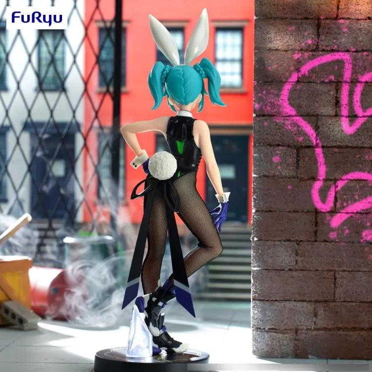 Hatsune Miku | Street Violet Bicute Bunnie |  Furyu Figure