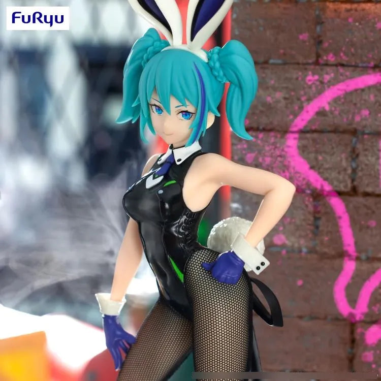 Hatsune Miku | Street Violet Bicute Bunnie |  Furyu Figure